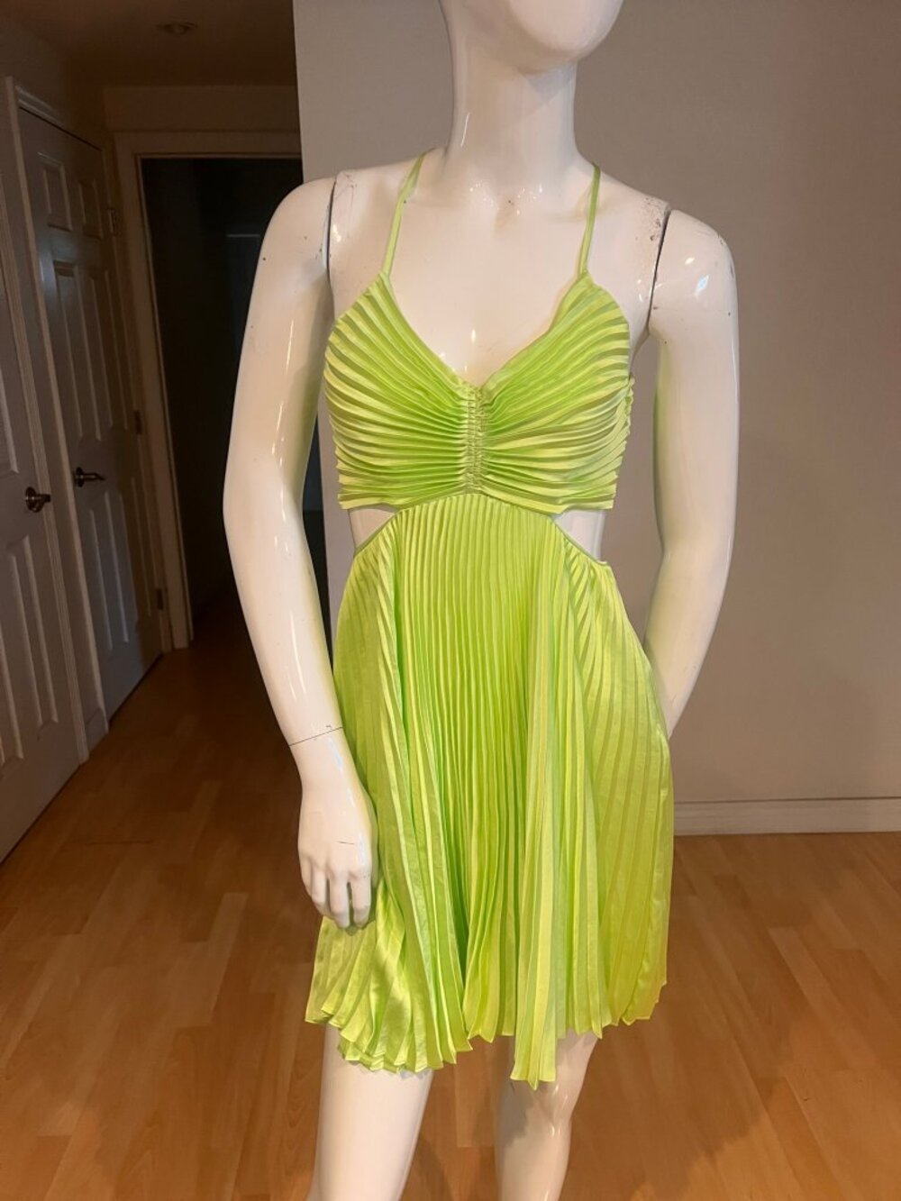 A.L.C PLEATED ARI SATIN LIME GREEN MINI DRESS SIZE 2